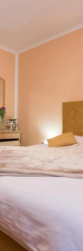 Guest House Bagi，位于波热加的酒店