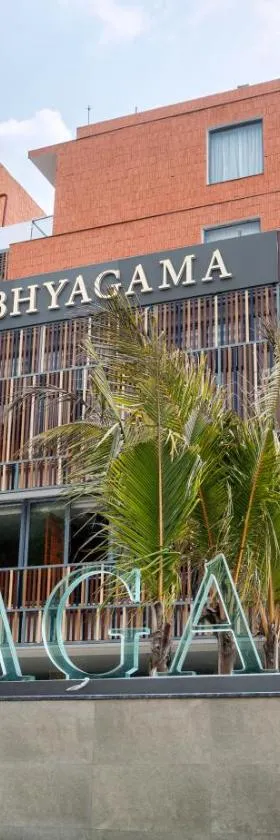 Abhyagama Hotel，位于迪卡的酒店