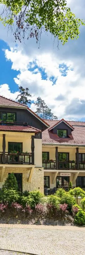 Berberys Park Hotel，位于卡齐米日-多尔尼的酒店