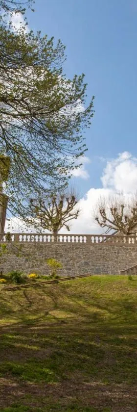Castel serein，位于Maubec的酒店