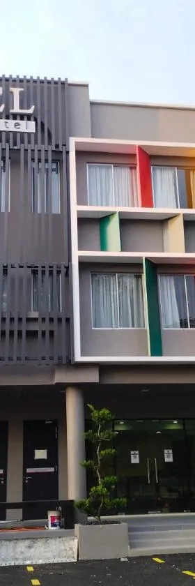 SRITEL BOUTIQUE HOTEL，位于莎阿南的酒店