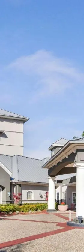 劳德代尔堡机场拉昆塔酒店，位于好莱坞的酒店