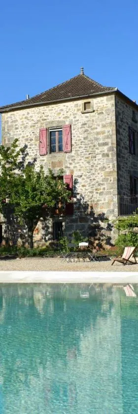 Ecuries de Saint Maurice- Maison d'hôtes de Gondou，位于拉卡佩勒-马里瓦勒的酒店