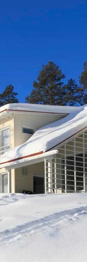 Holiday Club Kuusamon Tropiikki Apartments，位于库萨莫的酒店