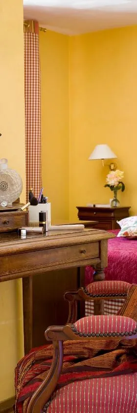 Hotel Le Viscos，位于Saint-Savin的酒店