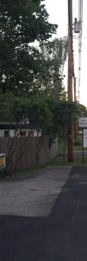 Hanscom's Motel & Cottages，位于巴港的酒店