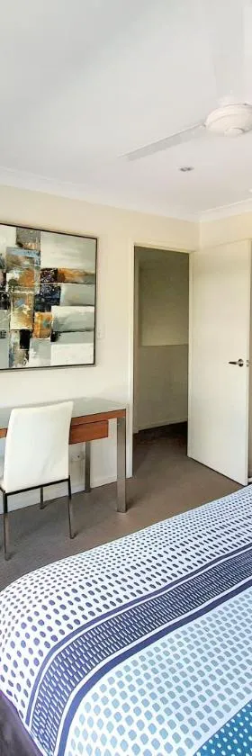 Lillypilly Resort Apartments，位于洛坎普顿的酒店