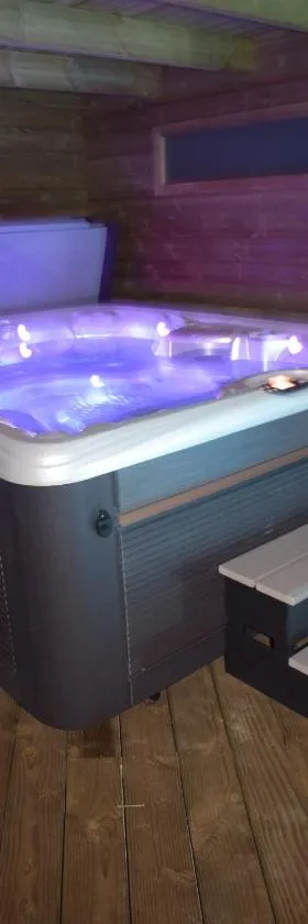 BOUILLON - Gîte wellness Dans l air du vent，位于Sensenruth的酒店