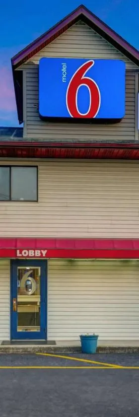 Motel 6 Carlisle, PA - Cumberland Valley，位于卡莱尔的酒店