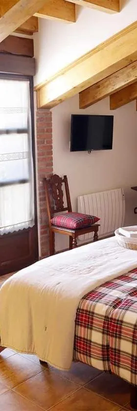 Casa Rural La Tayuela，位于卢安科的酒店