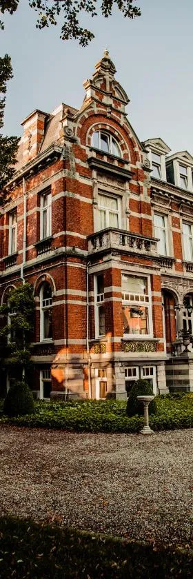 卡斯提科特胡斯住宿加早餐酒店，位于弗尔内的酒店