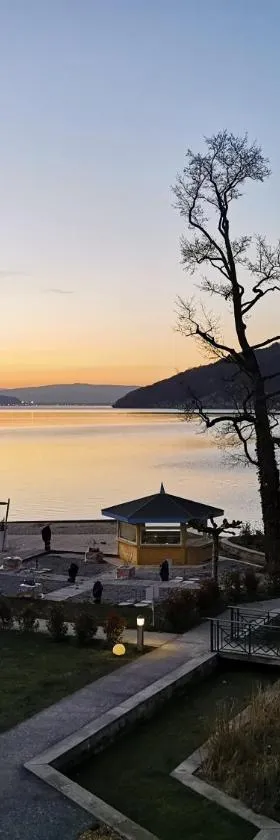 Lac Annecy plage privée, Duplex Baie des voiles，位于杜约特的酒店