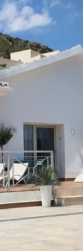 Sandra Rooms，位于阿利坎特的酒店