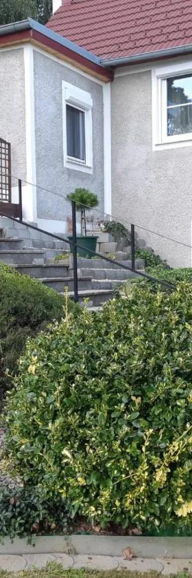 Ferienhaus Aussicht Gleichenberg，位于巴特格莱兴贝格的酒店