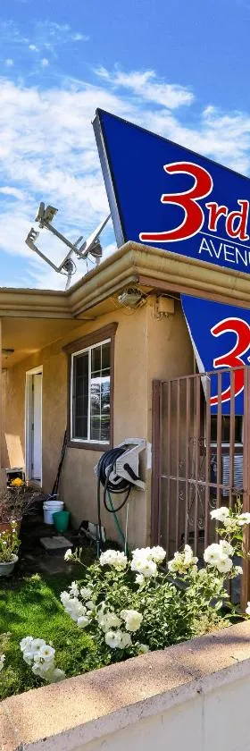 3rd Avenue Inn，位于拉哈布拉的酒店