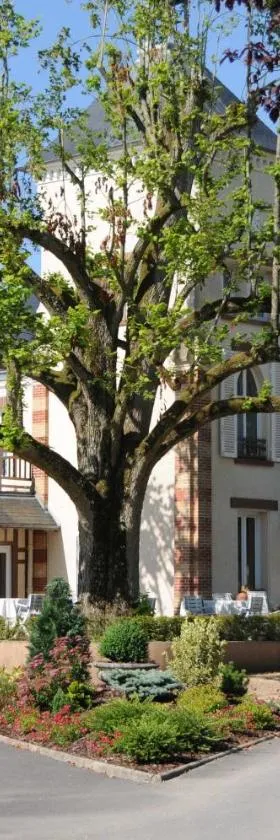 Château Des Bondons EI，位于拉·费特·苏·茹埃尔的酒店