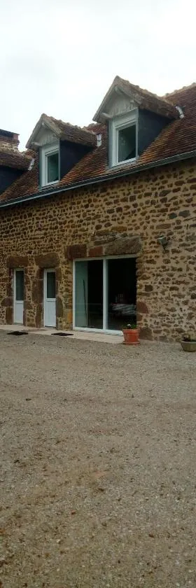 maison en pierre de pays，位于Ségrie的酒店