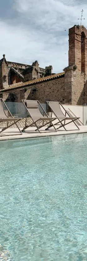 Hotel Palau Macelli & Spa，位于卡斯特罗·德波利亚斯的酒店