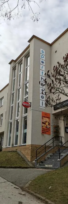 SPORTHOTEL Milevsko，位于Milevsko的酒店