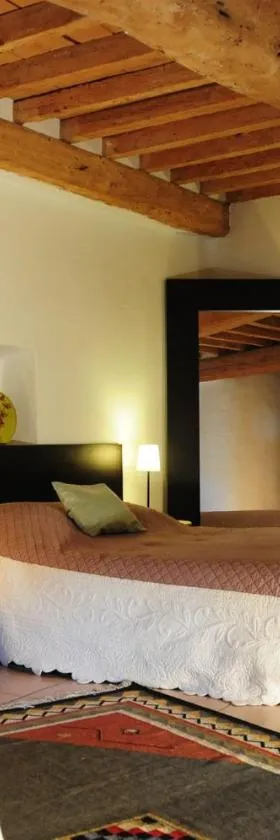 Orangerie de Cardet - Maison d'hôtes - B&B，位于Cardet的酒店