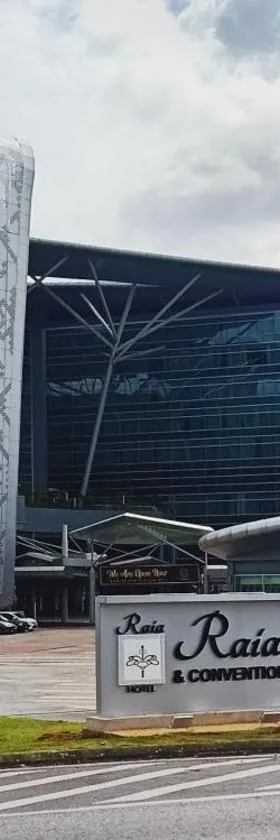 Raia Hotel & Convention Centre Kuching，位于古晋的酒店