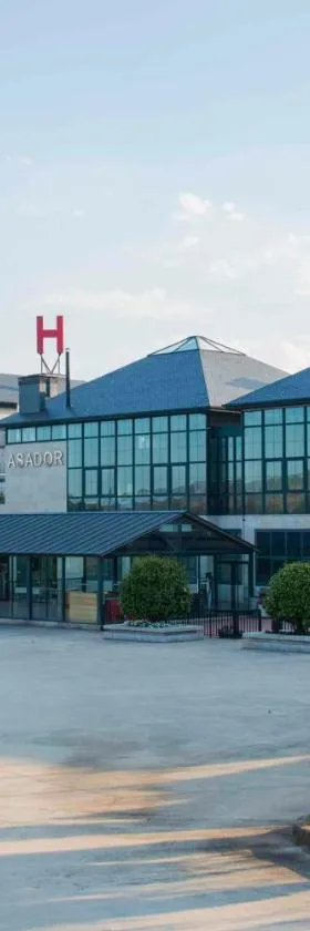 梅森德伊洛萨酒店，位于Herosa的酒店