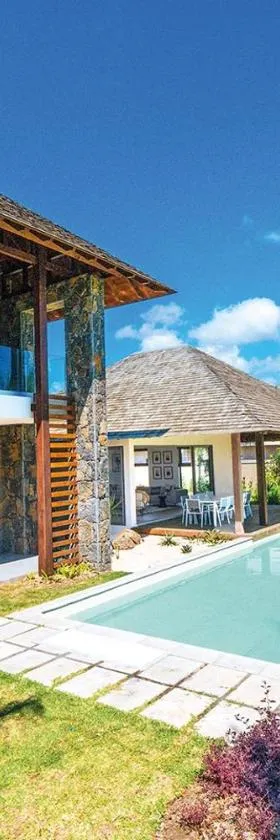 Mythic Suites & Villas by MJ Holidays，位于格兰高伯的酒店