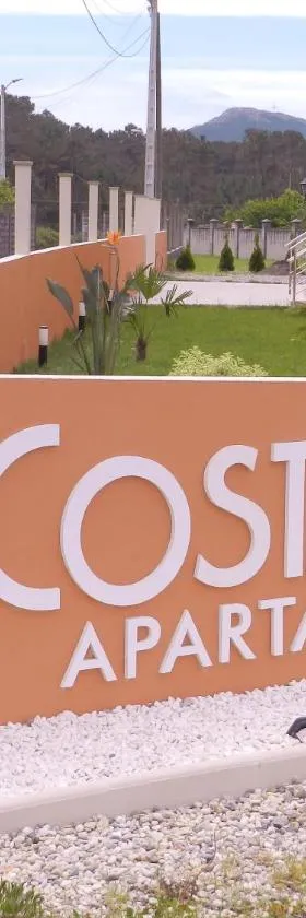 APARTAMENTOS COSTA XUÑO，位于普埃尔托德尔松的酒店