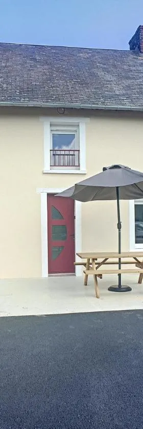 petite maison proche centre ville，位于布雷阿勒的酒店