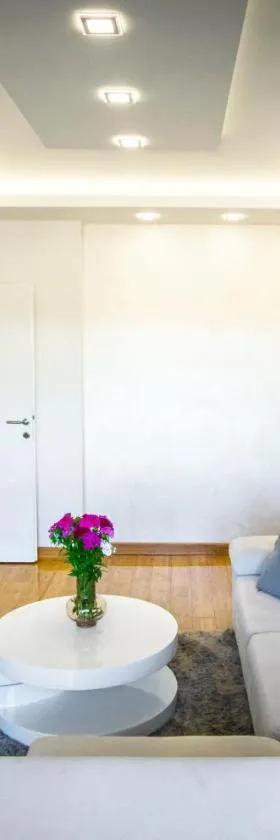 APARTMAN SIMIC - STAN NA DAN，位于Bogatić的酒店