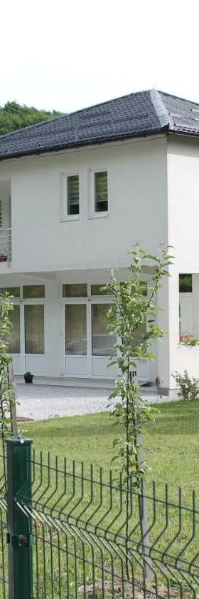 Nadia's home，位于伊利扎的酒店