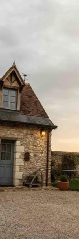 Longère Touraine Anjou，位于Hommes的酒店