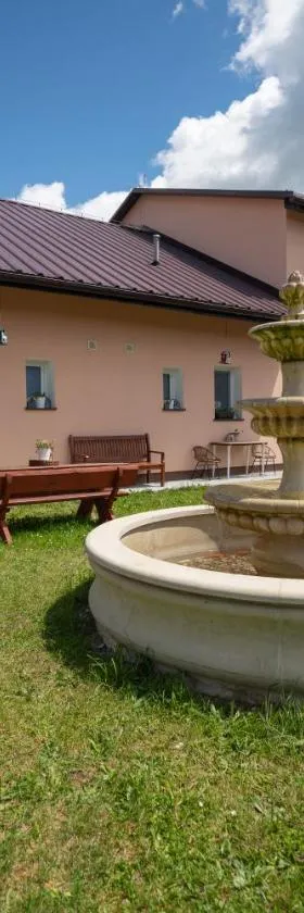 Pension V lukách，位于Dlouhá Ves的酒店
