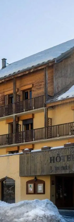 Hôtel Mont Thabor Serre Chevalier，位于拉萨尔莱阿尔佩的酒店