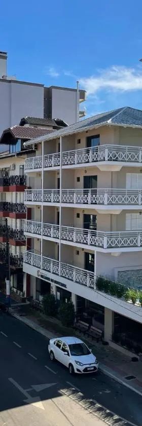 Hotel Recanto Do Rouxinol，位于皮拉图巴的酒店