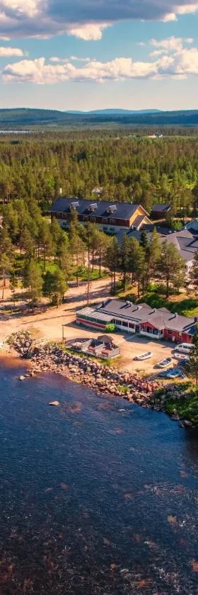 Harriniva Adventure Resort，位于穆奥尼奥的酒店