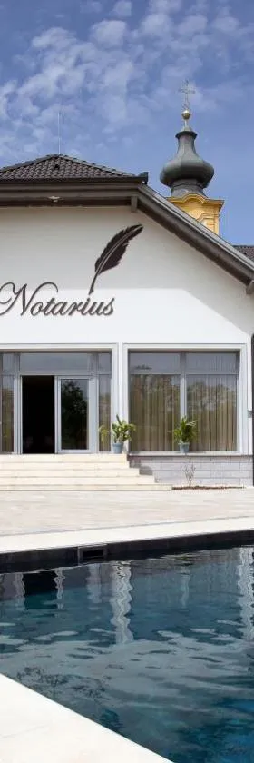 Notarius Vendégház，位于波罗斯洛的酒店