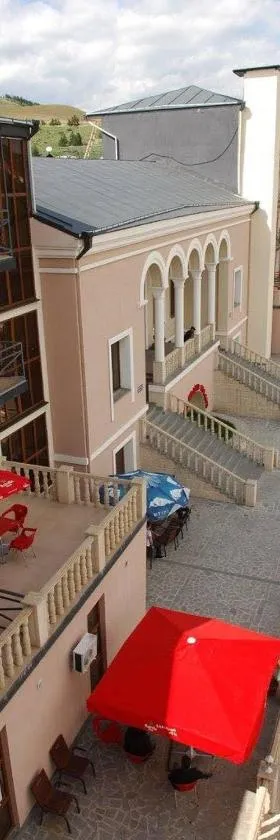 Hotel Grand Palace，位于阿哈尔齐赫的酒店