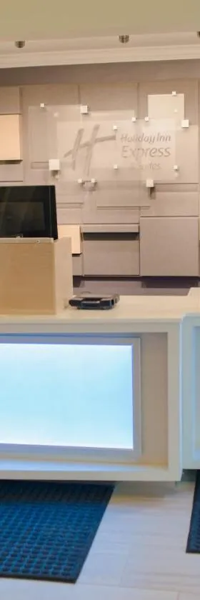 维诺纳快捷假日酒店，位于威诺纳的酒店
