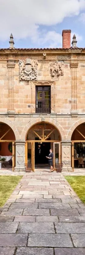 Helguera Palacio Boutique & Antique，位于托雷拉韦加的酒店