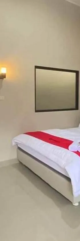 RedDoorz Syariah near Hajimena Lampung，位于Lampung的酒店