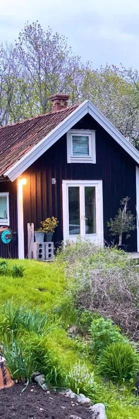 Stuga på Rossö, Strömstad，位于斯特伦斯塔德的酒店