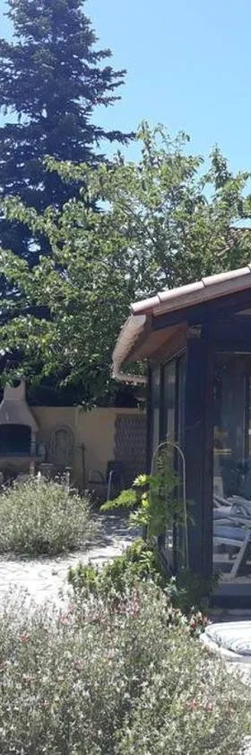 Villa 3 étoiles près des plages, Parking, Wifi, Clim，位于Sauvian的酒店