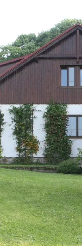 舒马瓦山豪华公寓，位于Křišťanov的酒店