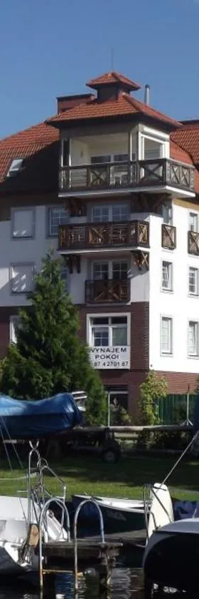 Prywatne apartamenty z widokiem na Port lub Zamek Krzyżacki，位于文戈热沃的酒店