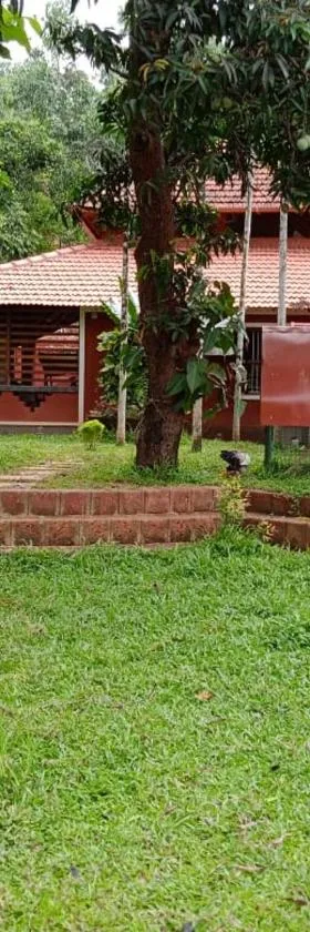 NIDHIVANA FARMS & RESORT, bakrebail-salethoor rd, Mangalore，位于门格洛尔的酒店
