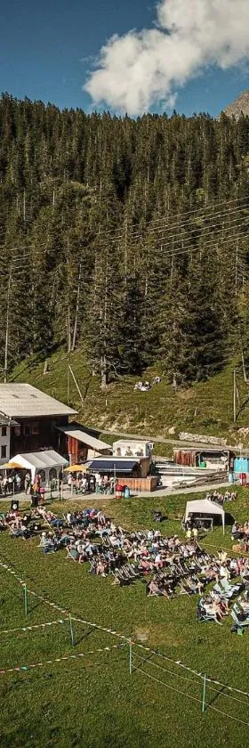 Berggasthaus Crest'ota，位于伦策海德的酒店