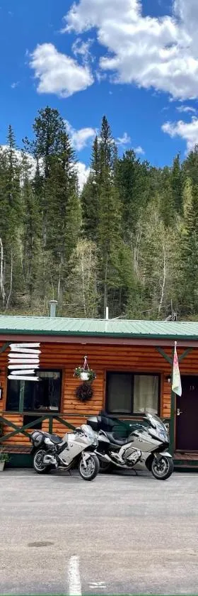 Whitetail Creek Resort，位于利德的酒店