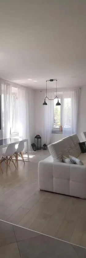 Apartament Mieszkanie Krzeszów Europejska Perła Baroku，位于Krzeszów的酒店