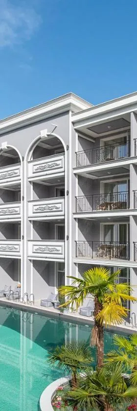 Siena Premium Retreat，位于洛泽内茨的酒店